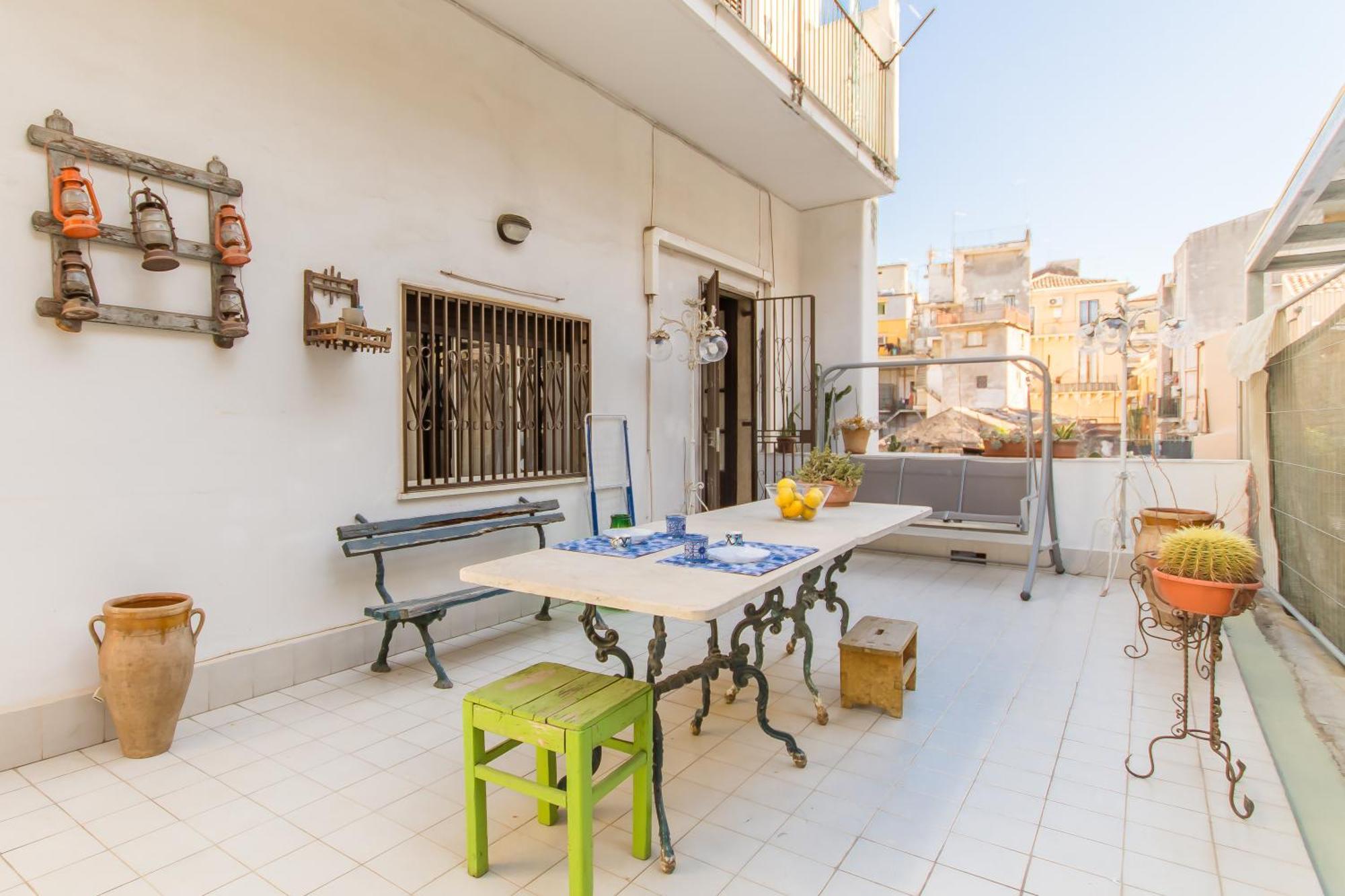 Arte House In The Historical Catania - Happy Rentals ภายนอก รูปภาพ